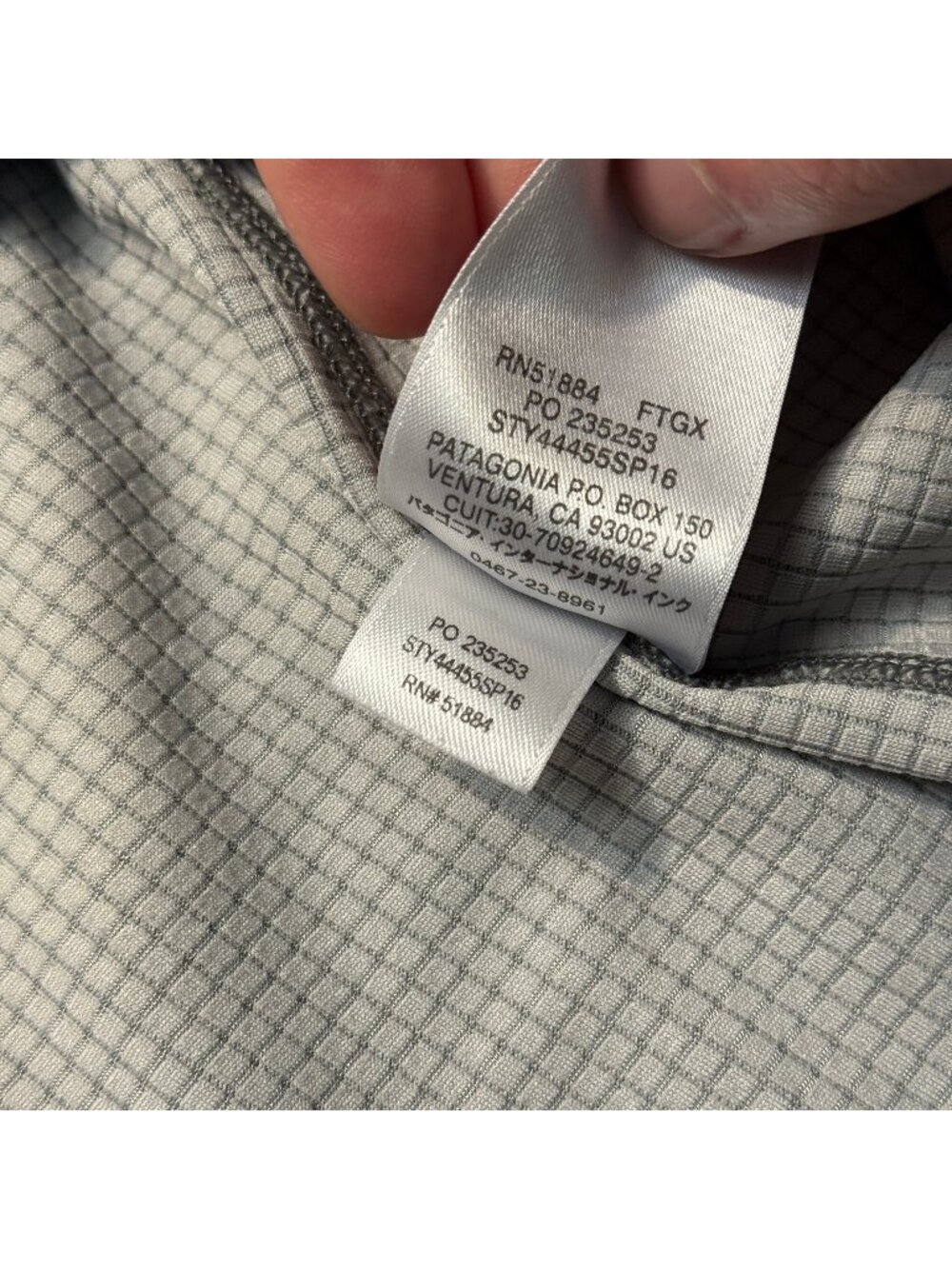 Patagonia Women's Capilene Midweight Zip-Neck Pullover - Light Grey - Picture 6 of 8